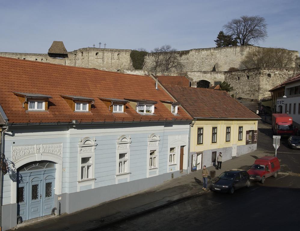 Varkapu Panzio Erlau Exterior foto